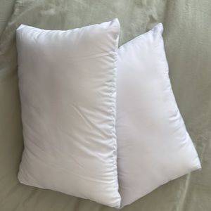 2 pottery barn decorative lumbar pillow inserts 11 x 17 never used